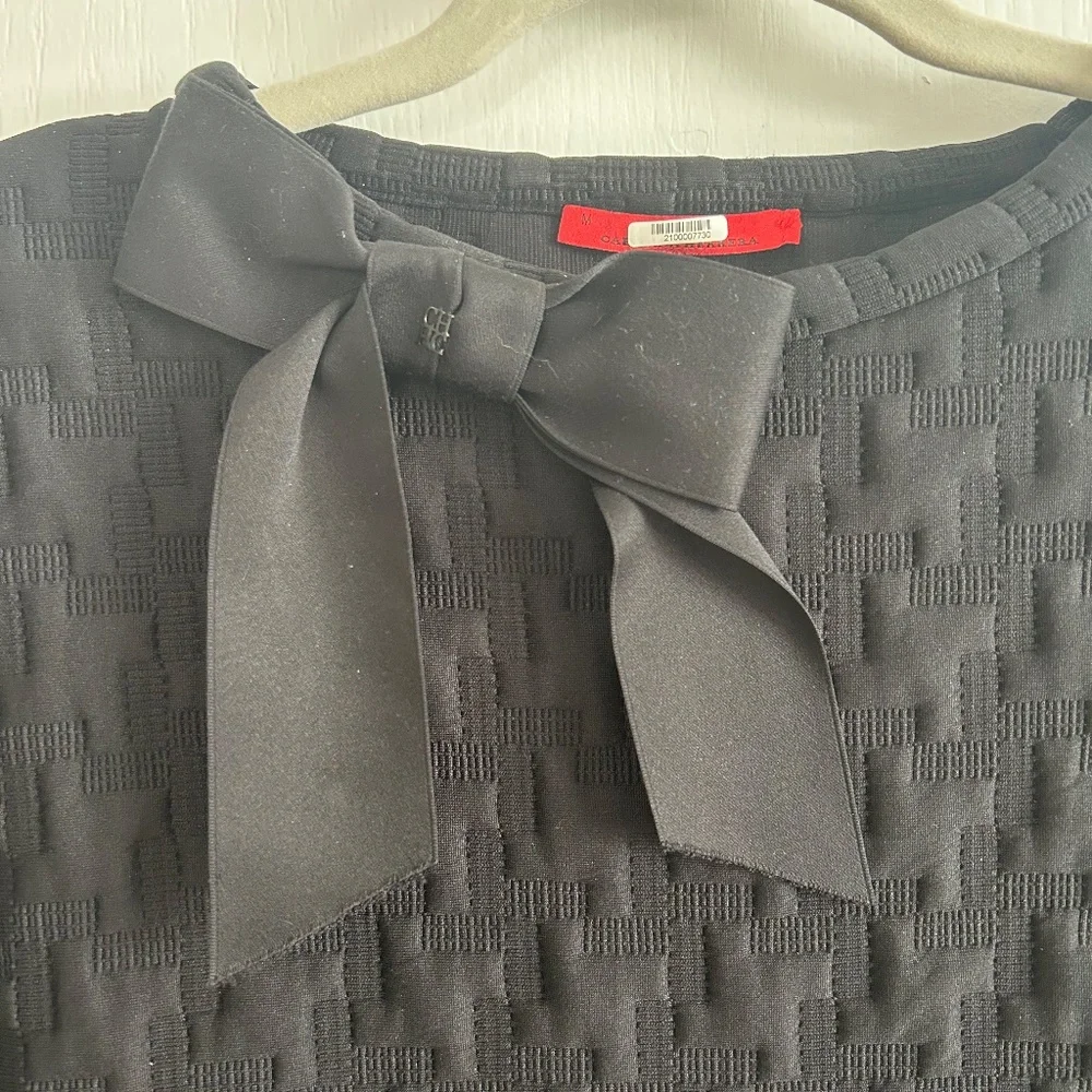 Textured Black Bow Detail Top - Size M - Picture 3 of 3